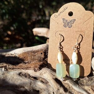 Mother of pearl and green calcite earrings.
